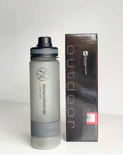 Бутылка для воды с ручкой и логотипом Nowodvorski Lighting черная